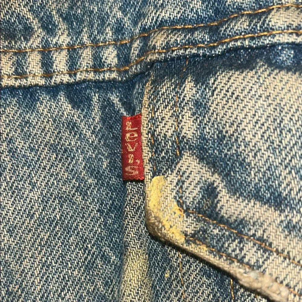 Levi’s Denim Jacket Vintage Distressed Sherpa Lined Thrashed Collar Button Down - Picture 2 of 3